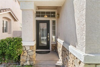1725 Pacific Breeze Dr in Las Vegas, NV - Building Photo - Building Photo