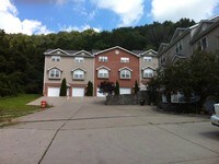 2963 Pennsylvania Ave