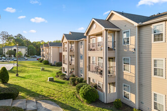 The Voyager Student Living in Greenville, NC - Building Photo - Building Photo