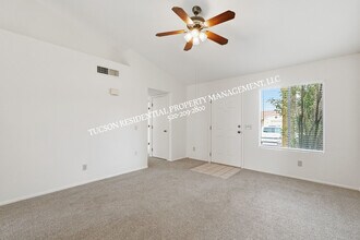 9960 E Banister Dr in Tucson, AZ - Building Photo - Building Photo