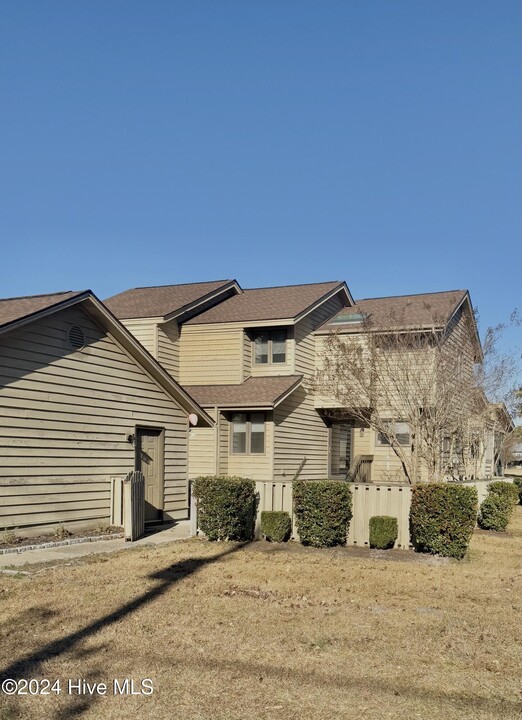 125 Egret Ct in Hampstead, NC - Building Photo