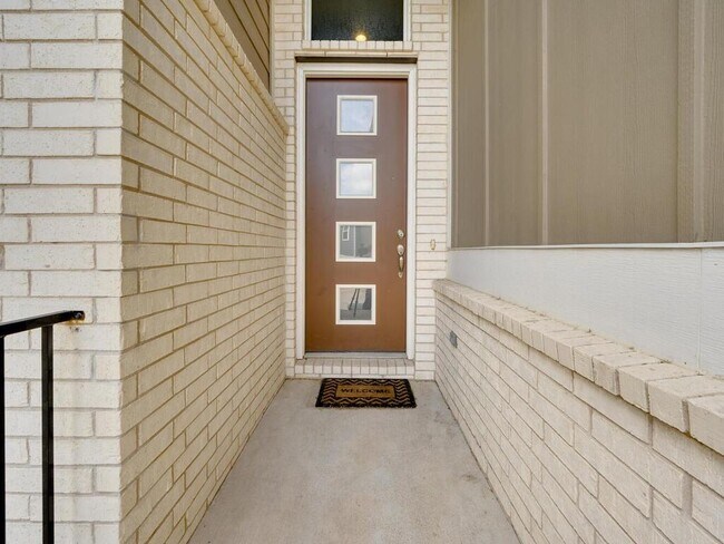 305 Bridgeford Dr in Austin, TX - Building Photo - Building Photo