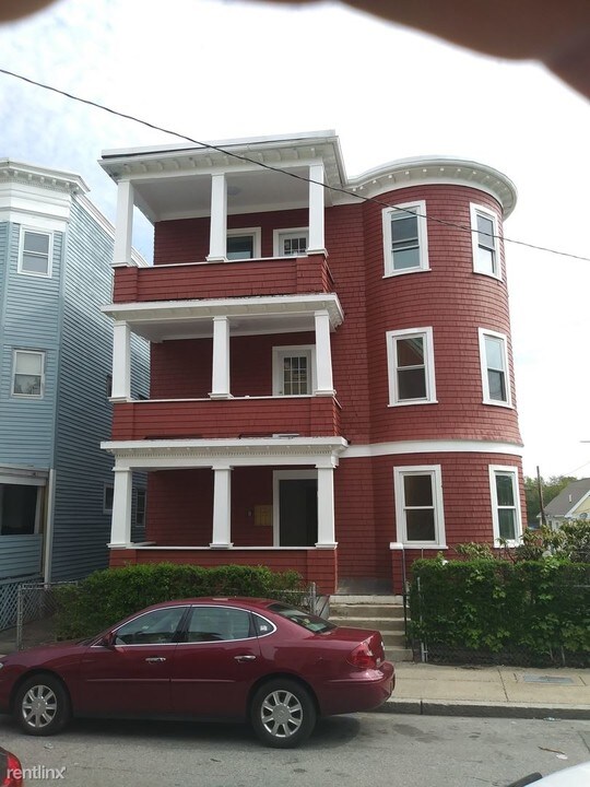 84 Fayston St-Unit -Apt 2 in Boston, MA - Foto de edificio