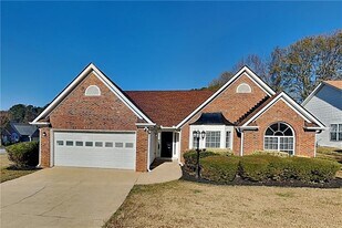 3845 Rajean Dr in Lawrenceville, GA - Building Photo