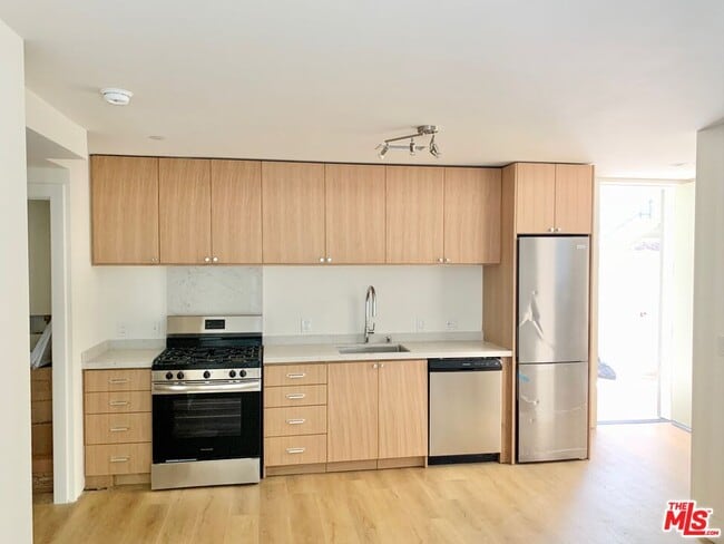 property at 1822 Overland Ave
