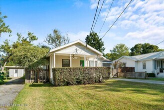4817 Kerle St in Jacksonville, FL - Building Photo - Building Photo