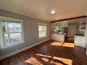 4457 38th Ave SW in Seattle, WA - Building Photo - Building Photo