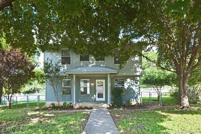 1601 E 10th St in Austin, TX - Building Photo - Building Photo