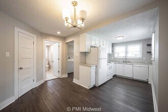 237 Villa Ave in Indianapolis, IN - Building Photo - Building Photo