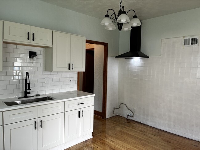 property at 3234 N Achilles St
