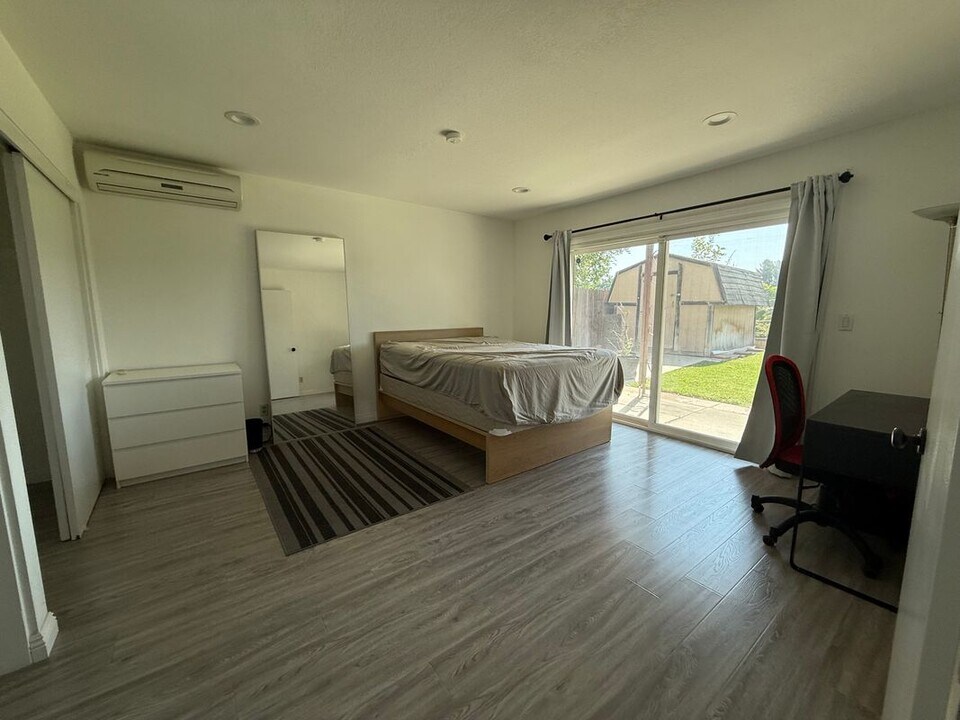 1010 Twin Canyon Ln in Diamond Bar, CA - Building Photo