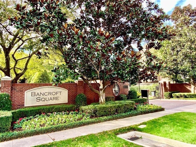 2116 Bancroft Ln in Houston, TX - Foto de edificio - Building Photo