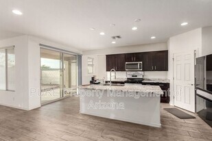 5616 N 90th Dr in Glendale, AZ - Building Photo