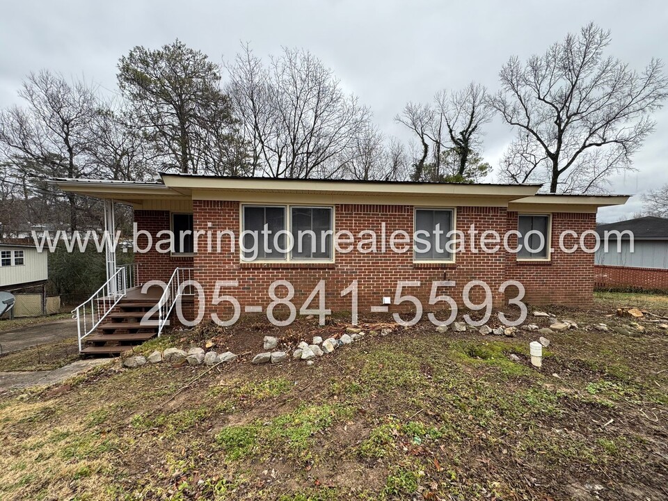 1329 Hatfield Ln in Birmingham, AL - Building Photo