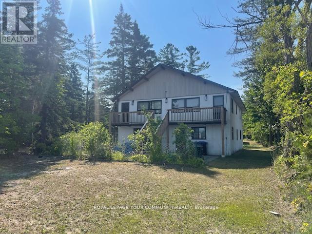 274 Coastline Dr in Wasaga Beach, ON - Building Photo
