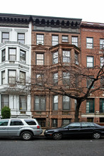 35 W 75th St in New York, NY - Building Photo - Building Photo