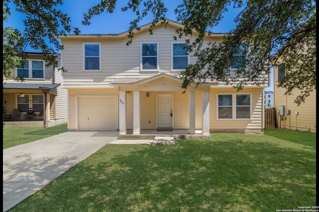 9423 Maraval Creek