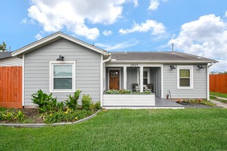 1927 Tabor St in Houston, TX - Building Photo - Building Photo