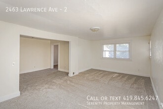 2463 Lawrence Ave in Toledo, OH - Building Photo - Building Photo