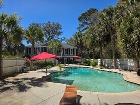 588 Main Rd in Johns Island, SC - Building Photo