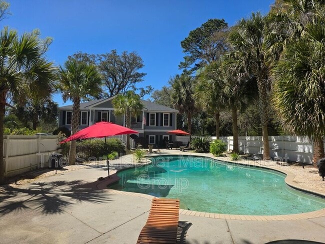 property at 588 Main Rd