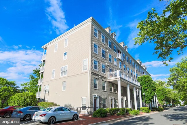 1405 Roundhouse Ln in Alexandria, VA - Building Photo - Building Photo