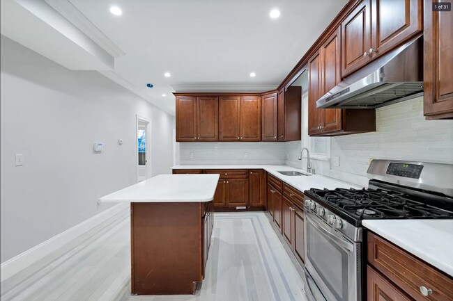 27 Lyon St in Boston, MA - Foto de edificio - Building Photo