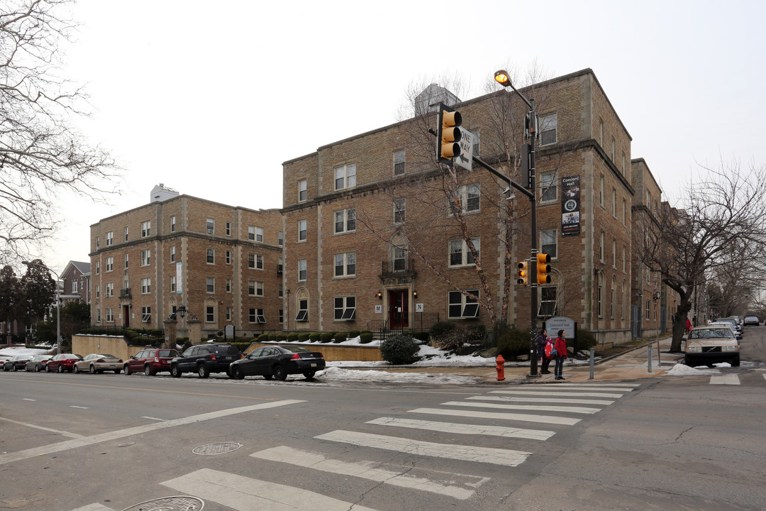 Concord Hall at Campus Apartments in Philadelphia, PA - Foto de edificio