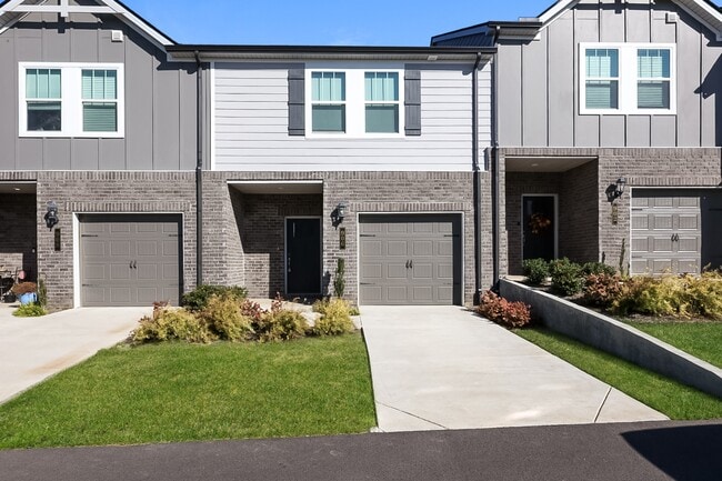 property at 906 Ridge Ln