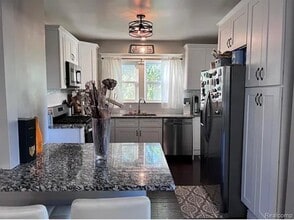 16 Chippewa Rd in Pontiac, MI - Building Photo - Building Photo