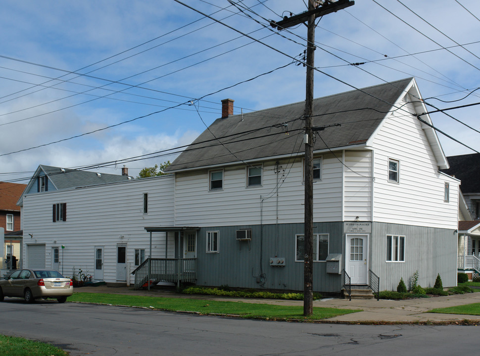 601-603 James St in Utica, NY - Foto de edificio