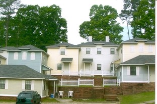 Creekwood Apartments