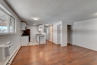 12th and Wads Residences in Lakewood, CO - Building Photo - Building Photo