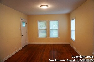 1723 W Kings Hwy in San Antonio, TX - Building Photo - Building Photo