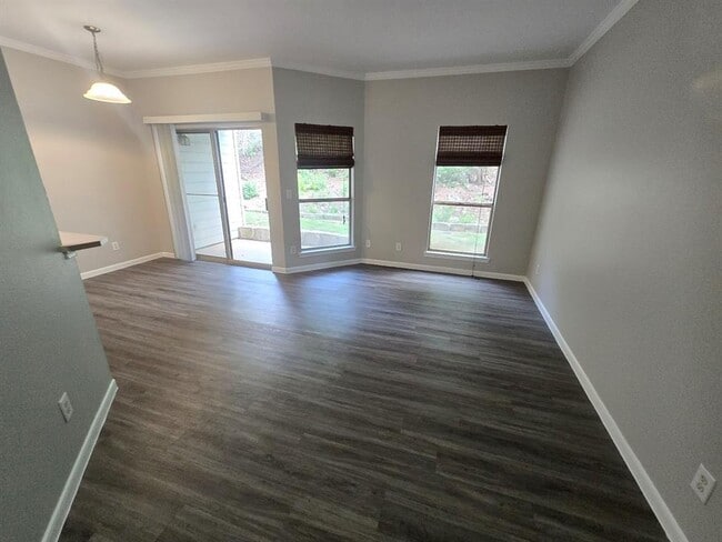 6000-14 Shepherd Mountain Cove in Austin, TX - Building Photo - Building Photo