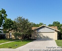 14106 Susancrest Dr in San Antonio, TX - Building Photo
