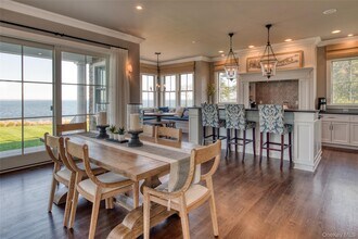 1000 Sound Dr in Greenport, NY - Foto de edificio - Building Photo