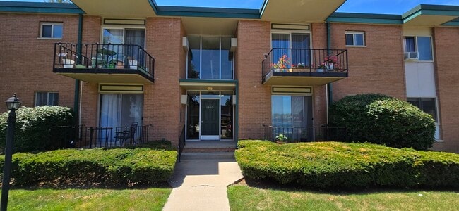property at 1980 Axtell Dr