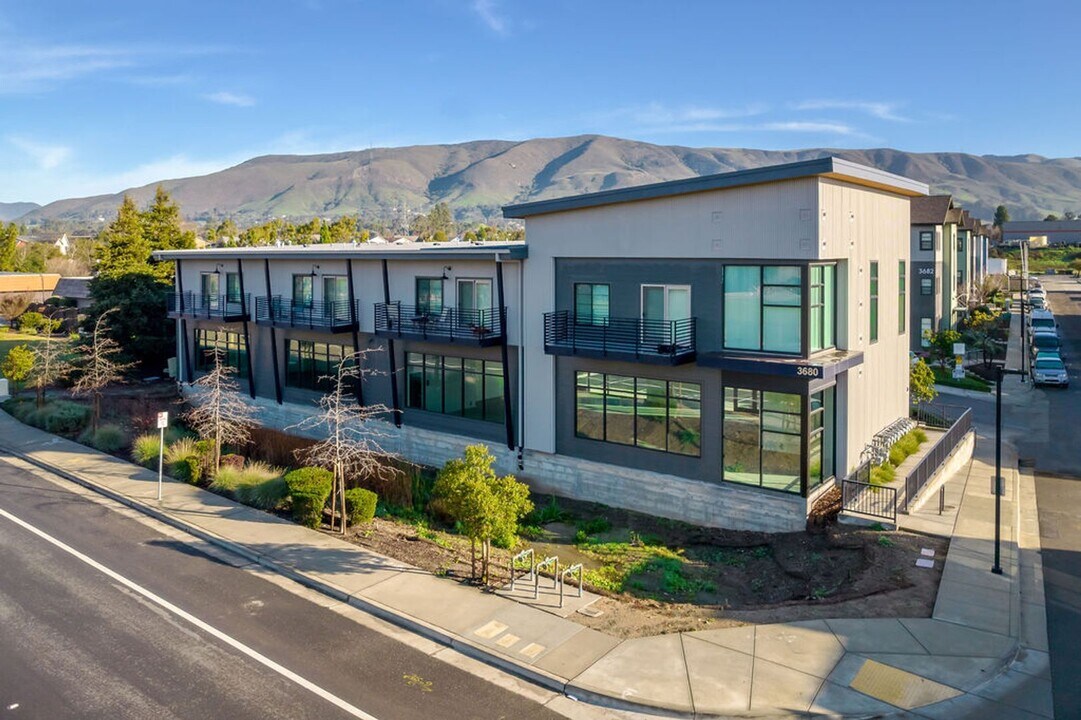 3680 Broad St in San Luis Obispo, CA - Building Photo