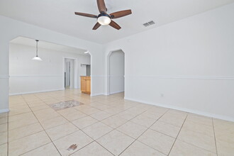 3005 W Kathleen St in Tampa, FL - Building Photo - Building Photo
