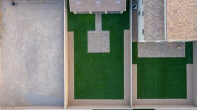 2926 Caxton Grove Dr in Henderson, NV - Building Photo - Building Photo