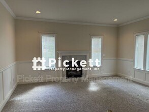 1627 Lucero Pl E in Port Orchard, WA - Building Photo - Building Photo