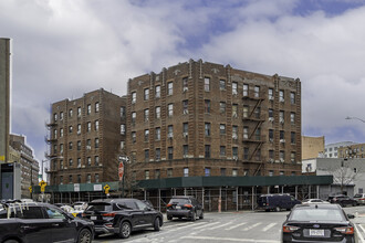 2123 Tiebout Ave in Bronx, NY - Building Photo - Building Photo