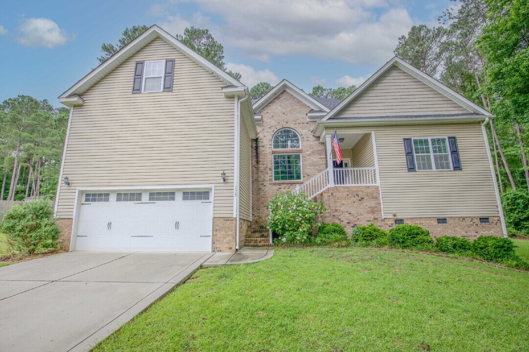 175 Dicks Hill Rd in Carthage, NC - Building Photo