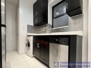 109 W 105th St in New York, NY - Building Photo - Building Photo