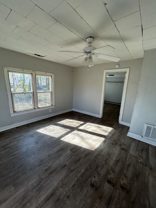 822 S Highview Ave in Joplin, MO - Building Photo - Building Photo