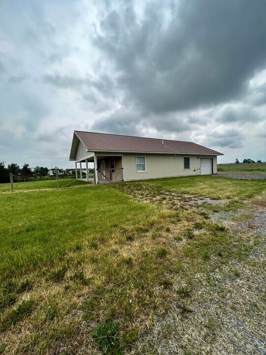 29172 Martin Rd in Evans Mills, NY - Building Photo