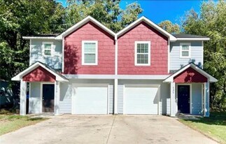 131 E Bond St in Denison, TX - Building Photo