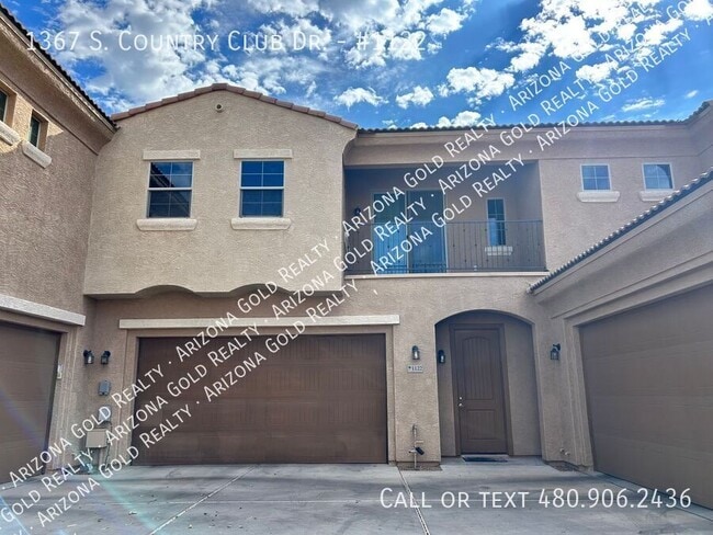 property at 1367 S Country Club Dr