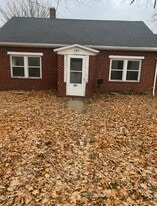 604 E Oak St in Watseka, IL - Building Photo